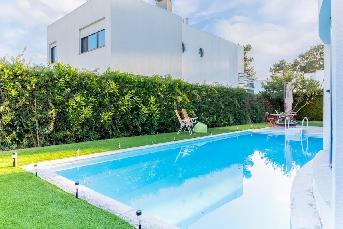 3 Bedroom Villa With Private Pool In Palmela Εξωτερικό φωτογραφία